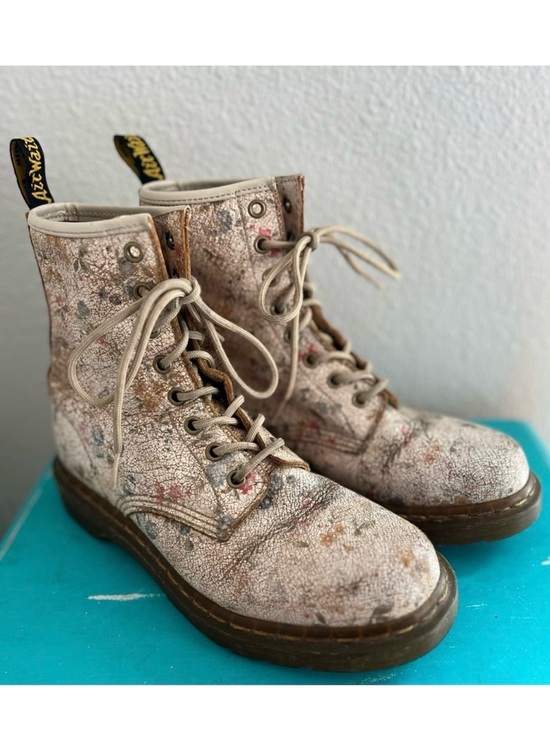 Dr. Martens Shoes - Dr. Martens | 1460 Pascal Cracked Floral Leather Size 41 or US 9